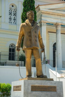 Pire Yunanistan'daki Aziz Nikolaos Kilisesi'nde denizcilere heykel