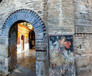  Yunanistan 'ın Arta kentindeki Panagia Parigoritissa (M.S. 13. yüzyıl) Bizans Kilisesi' nin içinde.