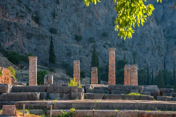 Parnassus Dağı Ndaki Delphi Arkeolojik Alanındaki Apollo Tapınağı Delphi Apollo — Stok fotoğraf