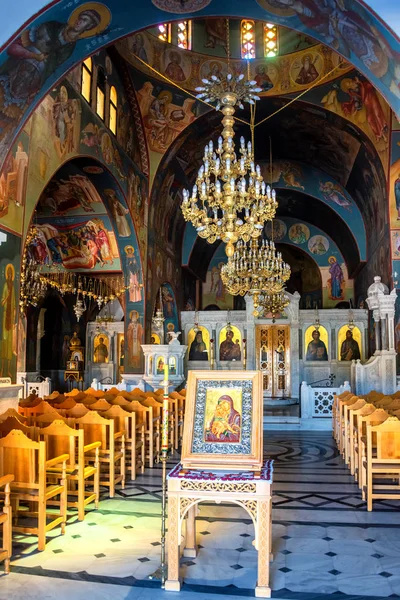 Vista Interior San Nektarios Basilika Agios Konstantinos Lavreotiki Cerca Lavrio —  Fotos de Stock