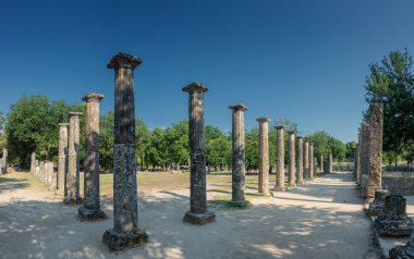 Palaestra ya da Filistin, tapınaktaki spor salonunun antik bir parçası.