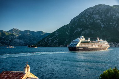 Boka Kotorska körfezinden kalkıyor.