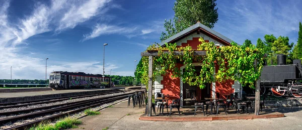 Pula Istria Daki Eski Tren Istasyonunun Panoramik Görüntüsü — Stok fotoğraf