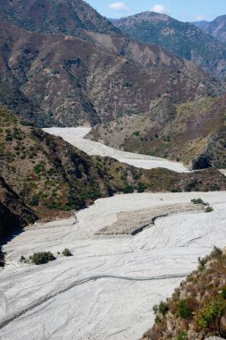 Aspromonte Ulusal Parkı, Calabria, İtalya 'daki Amendolea Nehri