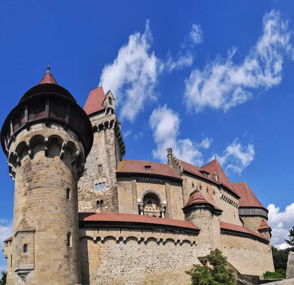 Kreuzenstein Castle Built 1100 1200 Few Miles North Vienna — Stock Photo, Image