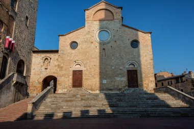San Gimignano caddeleri ve kuleleri, İtalya, Toskana 'da küçük bir ortaçağ kasabası.