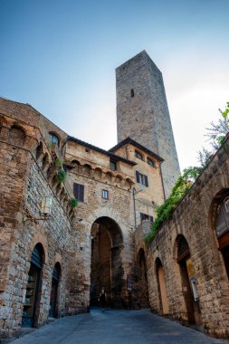 İtalya 'nın San Gimignano şehrinin tarihi merkezinde. 