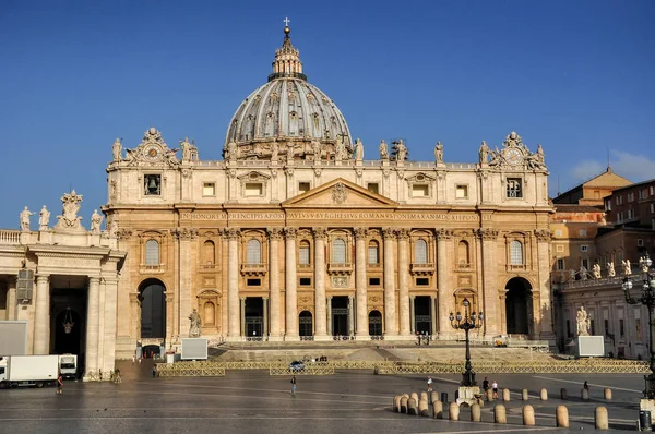 Peter Basilica Seen Peter Square October 2017 Vatican City Vatican — Stock Photo, Image