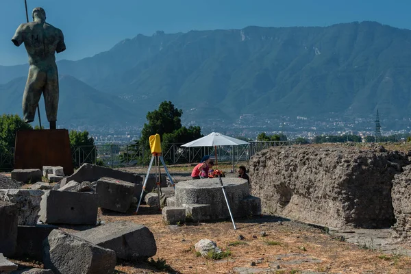 Archéologues Faisant Leur Travail Pompéi — Photo