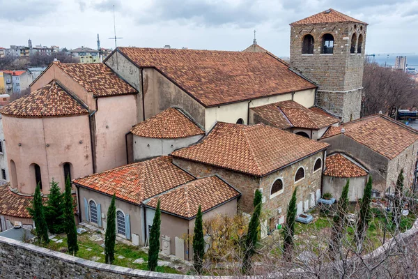 Kilátás Szent Justus Trieszt Katedrálisra Basilica Cattedrale San Giusto Martire — Stock Fotó
