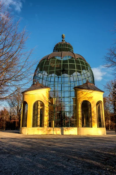 Colombario Nel Giardino Del Palazzo Schoenbrunn Residenza Estiva Imperiale Vienna — Foto Stock