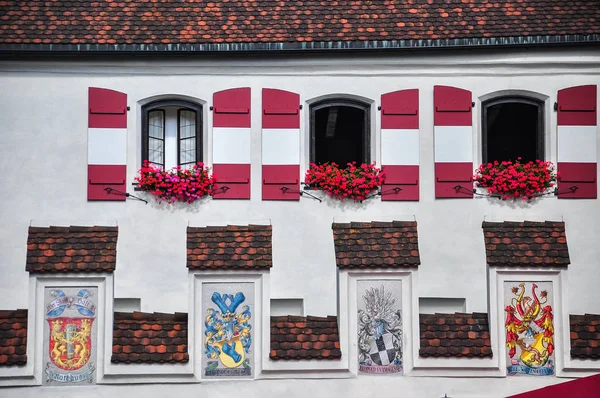 Oberer Stadtplatz Tirol Deki Tarihi Hall Daki Belediye Binasındaki Manzarası — Stok fotoğraf