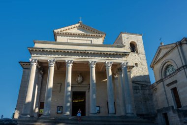 Basilica di San Marino ve Chiesa di San Pietro San Marino