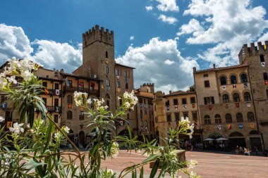 Piazza Grande, Arezzo 'daki en güzel ortaçağ meydanı.