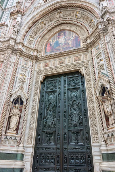 Détail Dans Sculpture Sur Porte Principale Duomo Florence Toscane — Photo