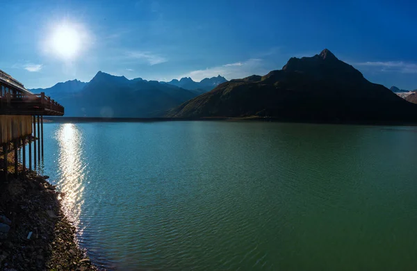 Silvretta大坝的Idyllic Alp Panorama — 图库照片