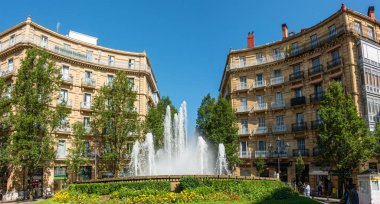 San Sebastian Bölgesi İspanya 'da cepheler inşa ediliyor..