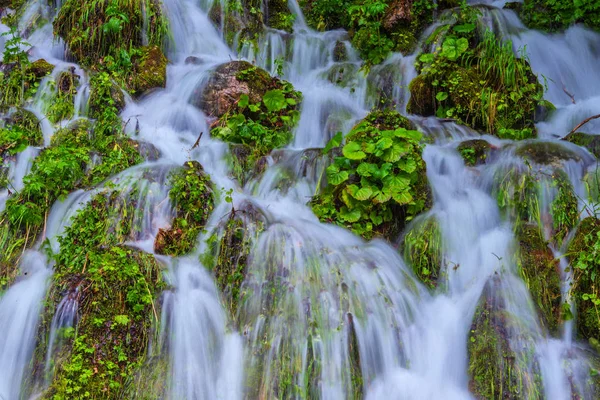 Vattenfall Vid Gosaulakes Nationalpark Österrike — Stockfoto