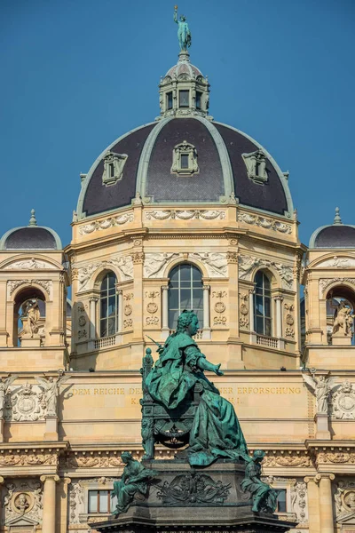 Maria Theresia 纪念碑 在维也纳 奥地利 纪念碑建于 1888 年的卡斯帕 — 图库照片