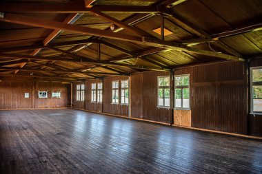 Kz Anıt Mauthausen 'in baskıları, 2. Dünya Savaşı' ndaki Ns toplama kampındaki Yugoslav Kurbanlar Anıtı