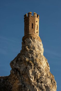 Bratislava Slovakya yakınındaki Devin kale kalıntıları