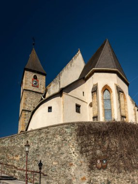Aşağı Avusturya 'daki Payerbach Ortaçağ Kilisesi St. Jakob
