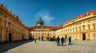 Melk Abbey bir Avusturya Benedikt manastırı ve dünyanın en ünlü manastır alanlarından biridir.