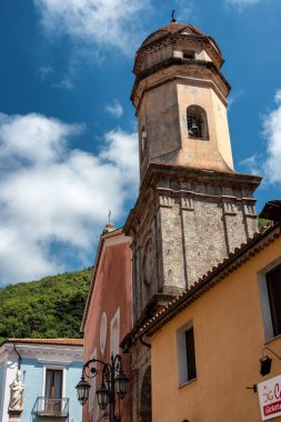 Maratea, İtalya 'nın taklitleri. Maratea küçük sokakları ve panoramik manzaralar, Akdeniz kırsalının manzarası, eski kasaba Maratea