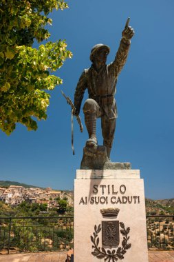 Birinci Dünya Savaşı anıtı Stilo, Calabria 'da. 