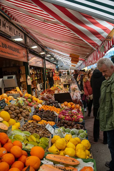 Naschmarkt Vienna Famous Food Souvenir Flea Market Center Vienna — Stock Photo, Image