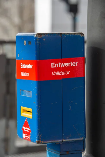 Ticket Validator Tunnelbanestationen Wien — Stockfoto