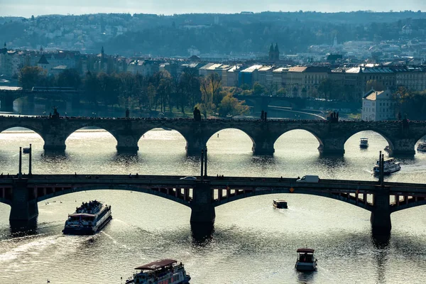 Puentes Praga Sobre Río Moldava Día Soleado Vista Panorámica Desde — Foto de Stock