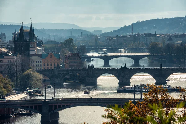 Pontes Praga Sobre Rio Vltava Dia Ensolarado Vista Panorâmica Letna — Fotografia de Stock