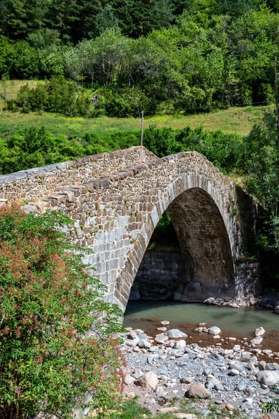 Pon Nou Pilgrim Canfranc Yakınlarındaki Köprüsü — Stok fotoğraf