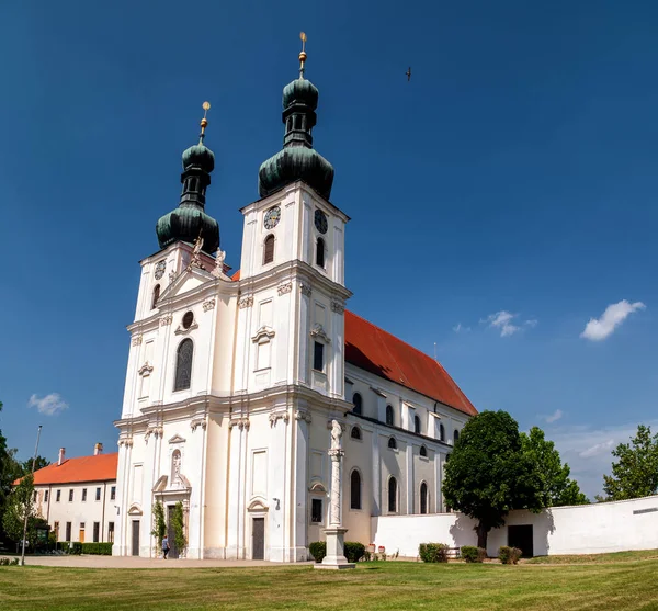 Avusturya Burgenland Daki Ünlü Hac Kilisesi Frauenkirchen Bazilikası — Stok fotoğraf