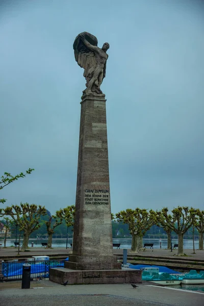 Monumento Para Conde Zeppelin Graf Zeppelin Hafenstrasse Alemanha Fabricante Geral — Fotografia de Stock