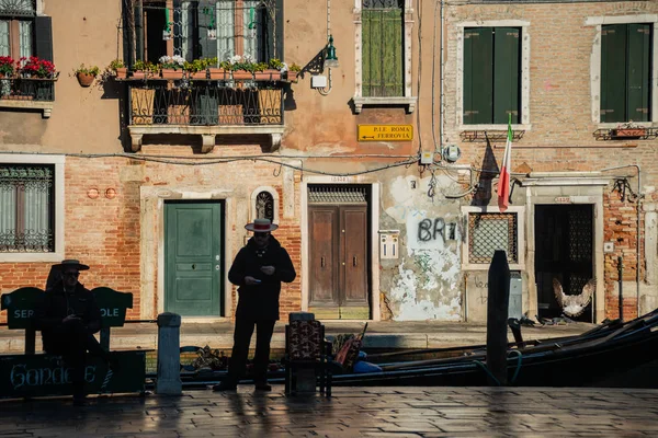 Gondoliere Auf Campo Die Frari Venedig Italien — Stockfoto
