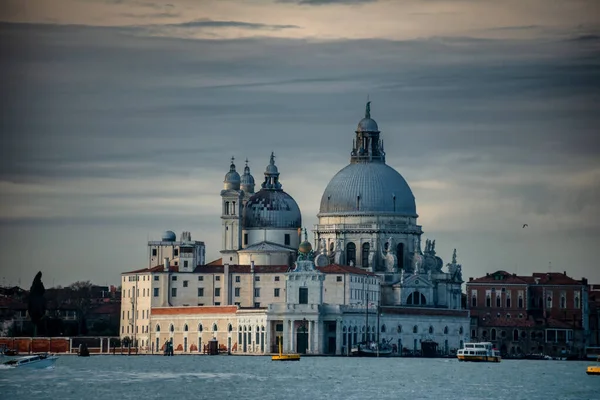 Benátky Grand Canal Basilica Santa Maria Della Salute Benátky Itálie — Stock fotografie