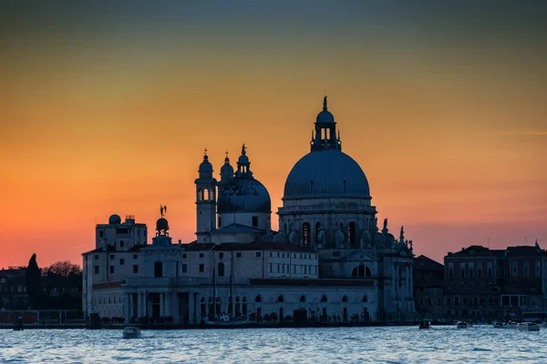 Impresionante Puesta Sol Sobre Laguna Venecia Basílica Santa Maria Salud — Foto de Stock