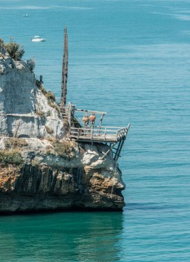 Trabucco, İtalyan Adriyatik kıyısında eski bir balıkçılık metodu. Apulia, İtalya