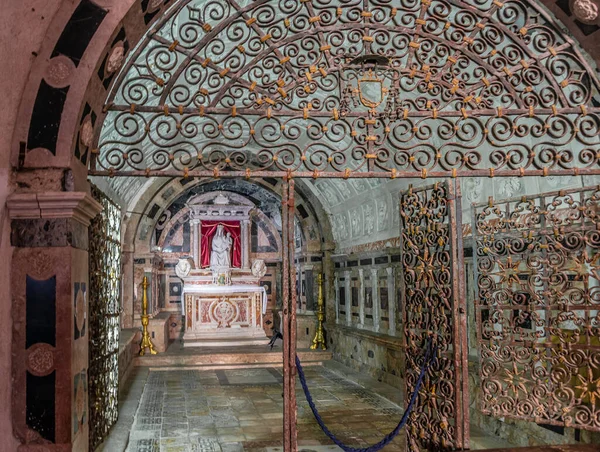 Interior Catedral Santa Maria Assunta Pequeño Pueblo Gerace Sur Italia —  Fotos de Stock