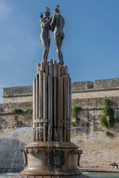 Fontaine Des Amoureux Fontana Degli Innamorati Château Lecce Pouilles Italie — Photo