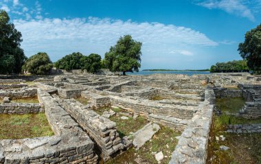 Brijuni 'deki antik Roma villası kalıntıları (Brioni olarak da bilinir) Ulusal Park (Adriyatik Denizi' ndeki ada, Pula yakınlarında), Istria bölgesi, Hırvatistan