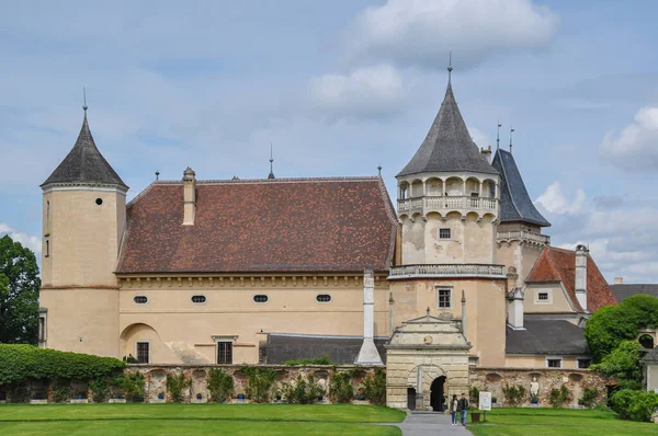 Zamek Rosenburg Jeden Najczęściej Odwiedzanych Renesansowych Zamków Austrii Położony Środku — Zdjęcie stockowe