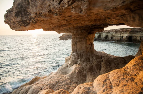 Морская Пещера Кабо Греко Национальный Парк Солнечный День Кипр — стоковое фото