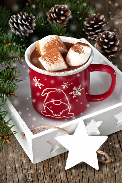 Red mug filled with hot chocolate and marshmallows — Stock Photo, Image