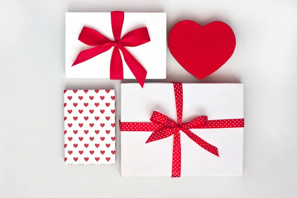 Geschenkpapiersammlung. Valentinstag, Hochzeit oder Geburtstag — Stockfoto