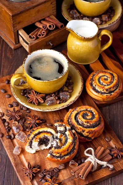 Breakfast coffee with poppy buns — Stock Photo, Image