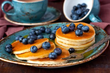 Blueberry ile altın krep