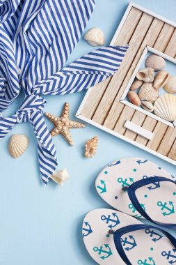 Natürmort yaz aksesuarları ile